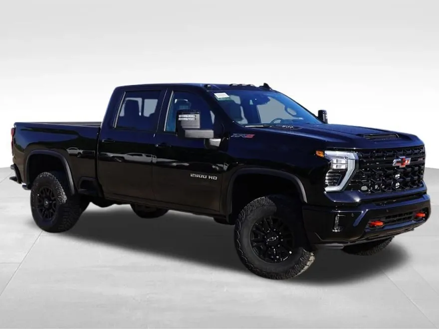 2025 Chevrolet Silverado 2500HD ZR2 photo 1