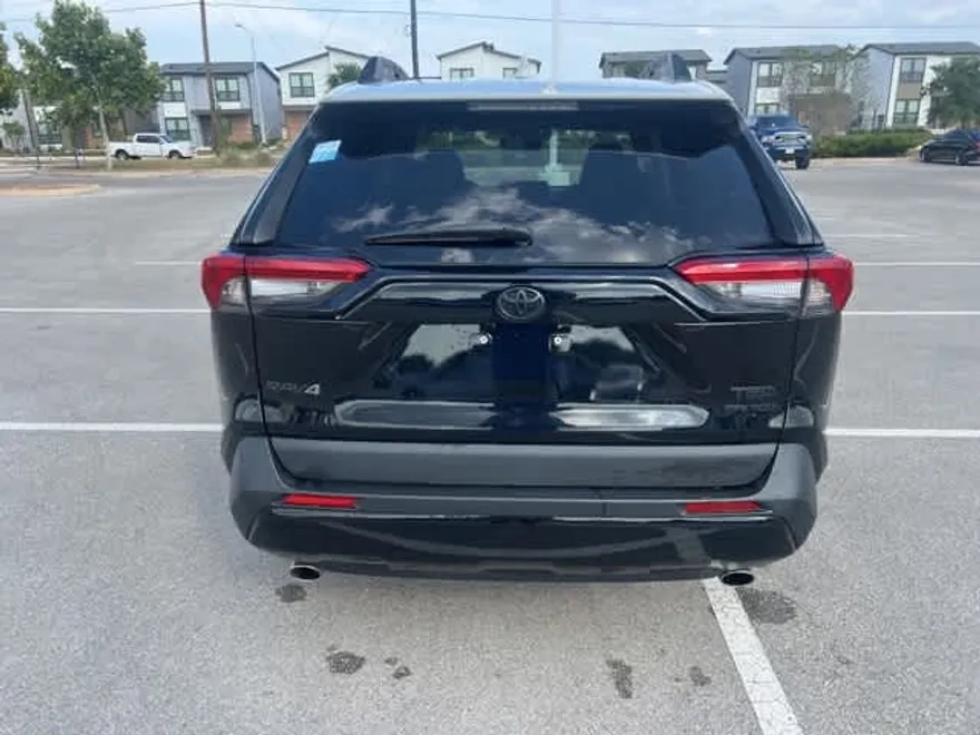 2021 Toyota RAV4 TRD photo 1