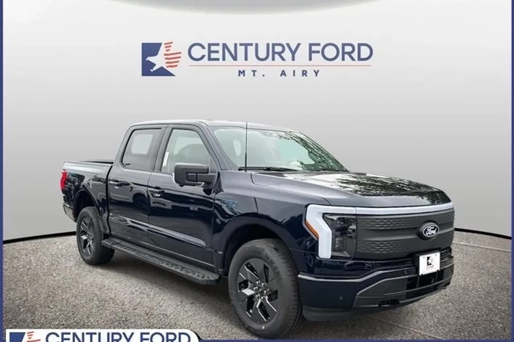 2025 Ford F-150 Lightning photo 1