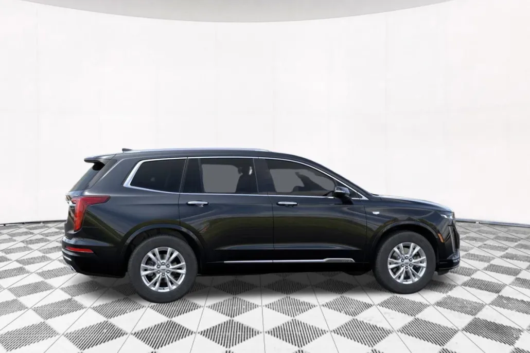 2025 Cadillac XT6 Luxury photo 1