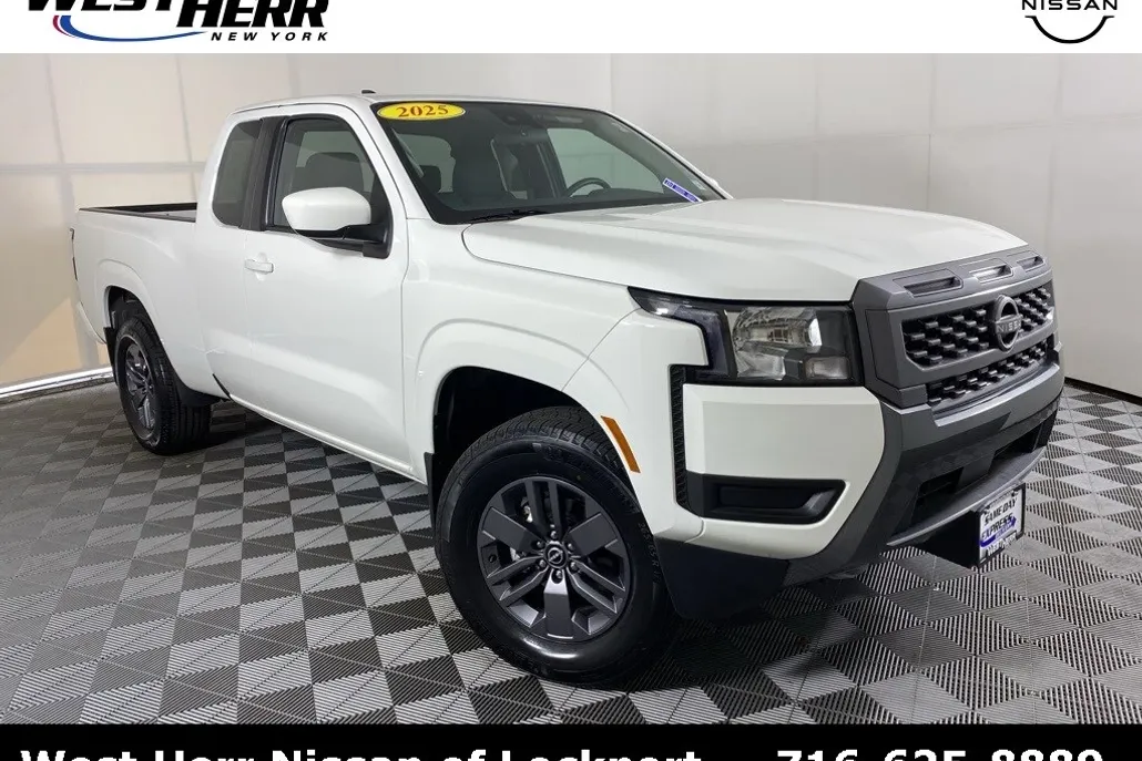 2025 Nissan Frontier SV photo 1