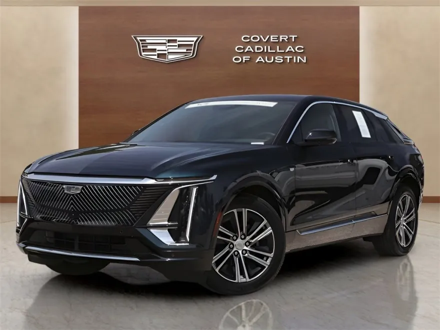 2024 Cadillac Lyriq Luxury photo 1