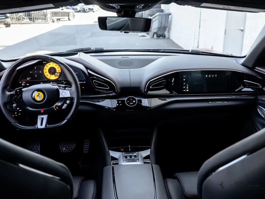 2024 Ferrari Purosangue photo 1