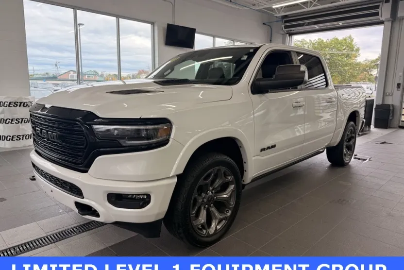 2022 Ram 1500 Limited photo 1