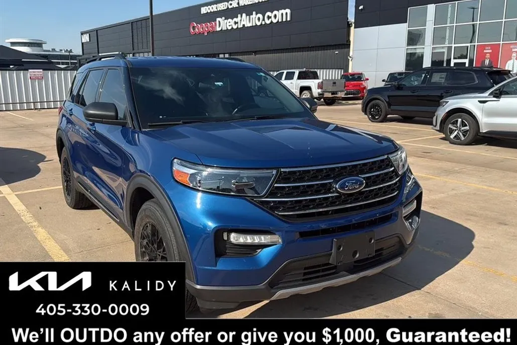 2020 Ford Explorer XLT photo 1