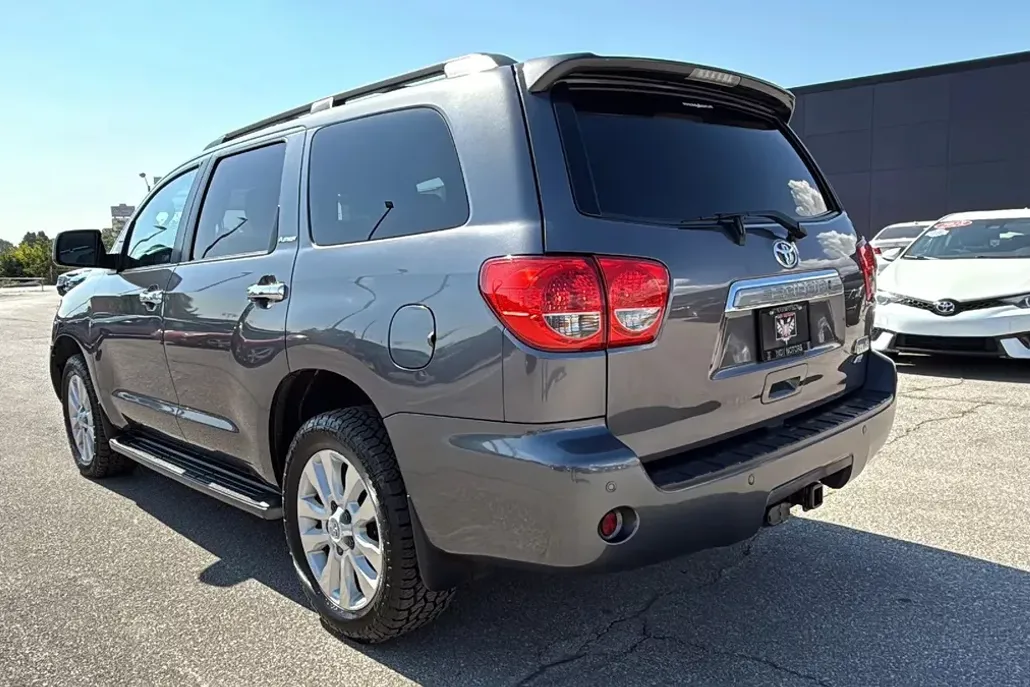 2014 Toyota Sequoia Platinum Sport photo 1