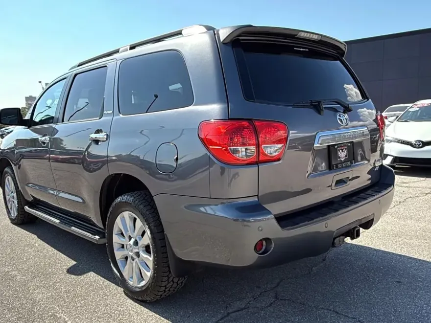 2014 Toyota Sequoia Platinum Sport photo 1