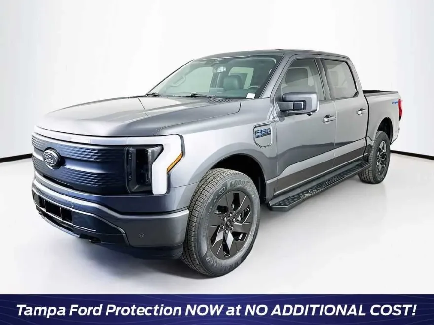 2025 Ford F-150 Lightning photo 1
