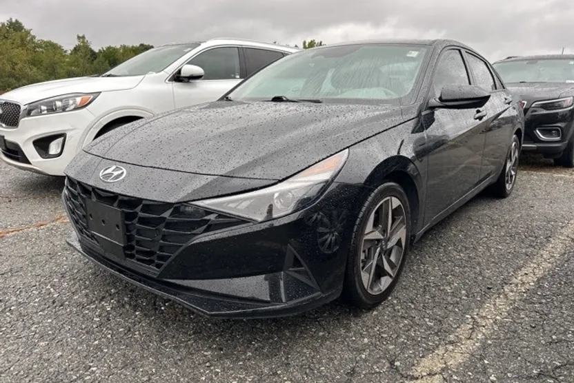 2023 Hyundai Elantra SEL Convenience photo 1