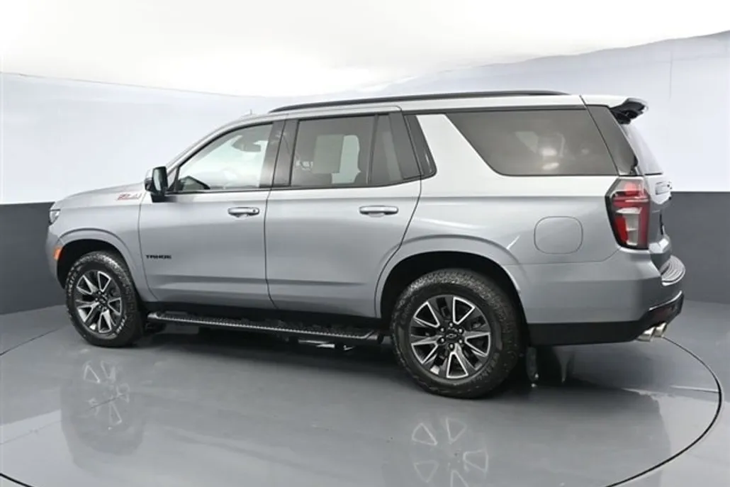 2023 Chevrolet Tahoe Z71 photo 1