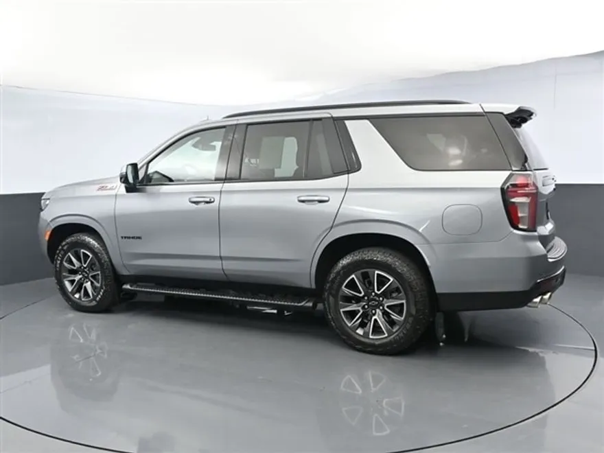 2023 Chevrolet Tahoe Z71 photo 1