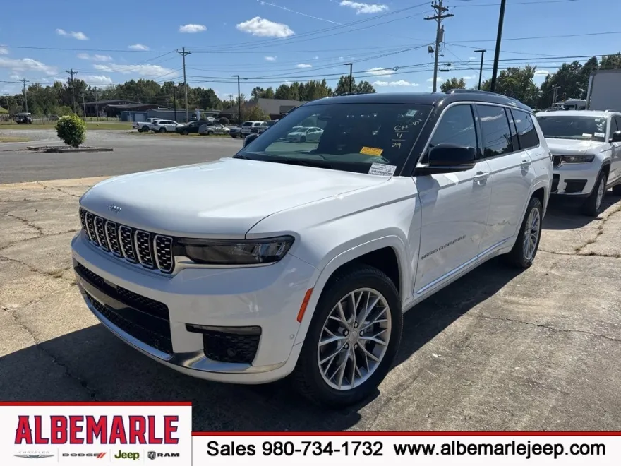 2024 Jeep Grand Cherokee L Summit photo 1