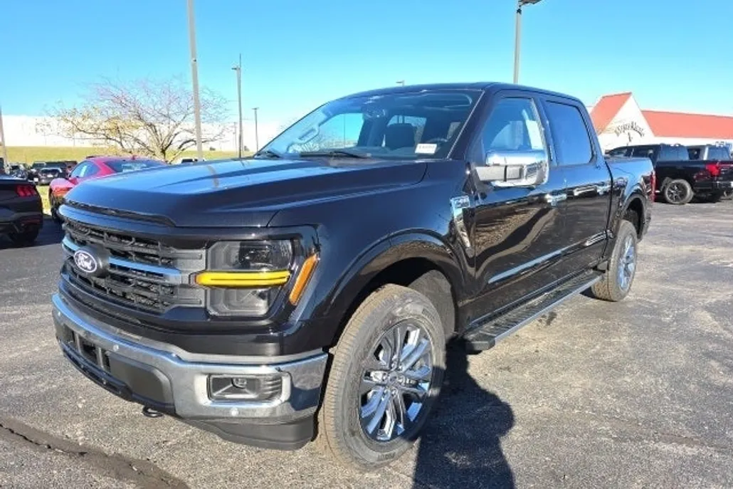 2024 Ford F-150 XLT photo 1