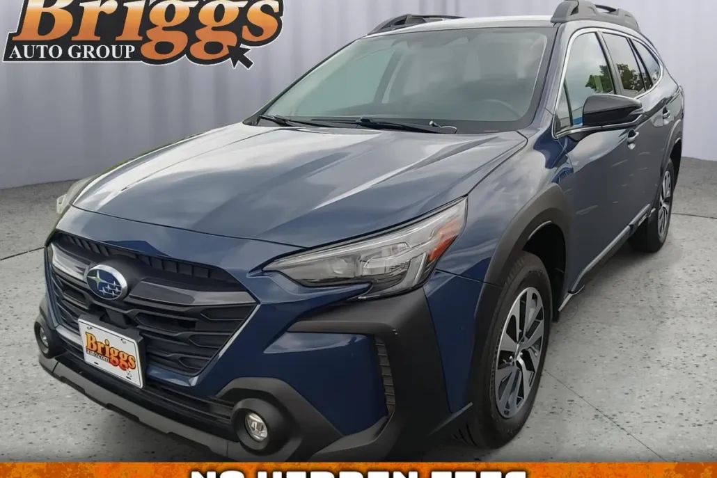 2023 Subaru Outback Premium photo 1