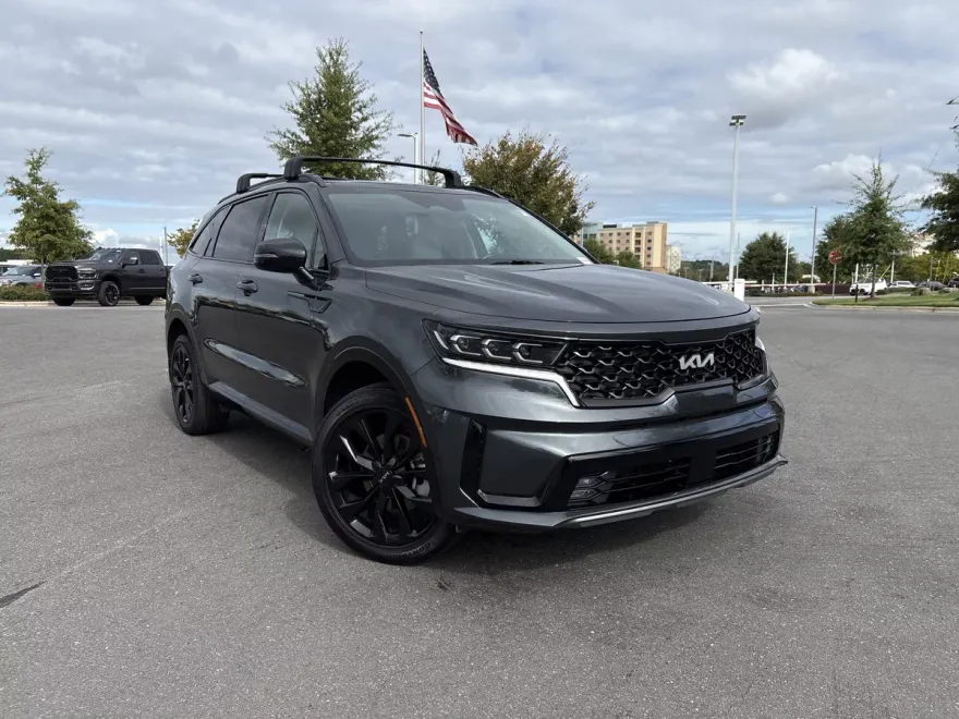 2022 Kia Sorento photo 1