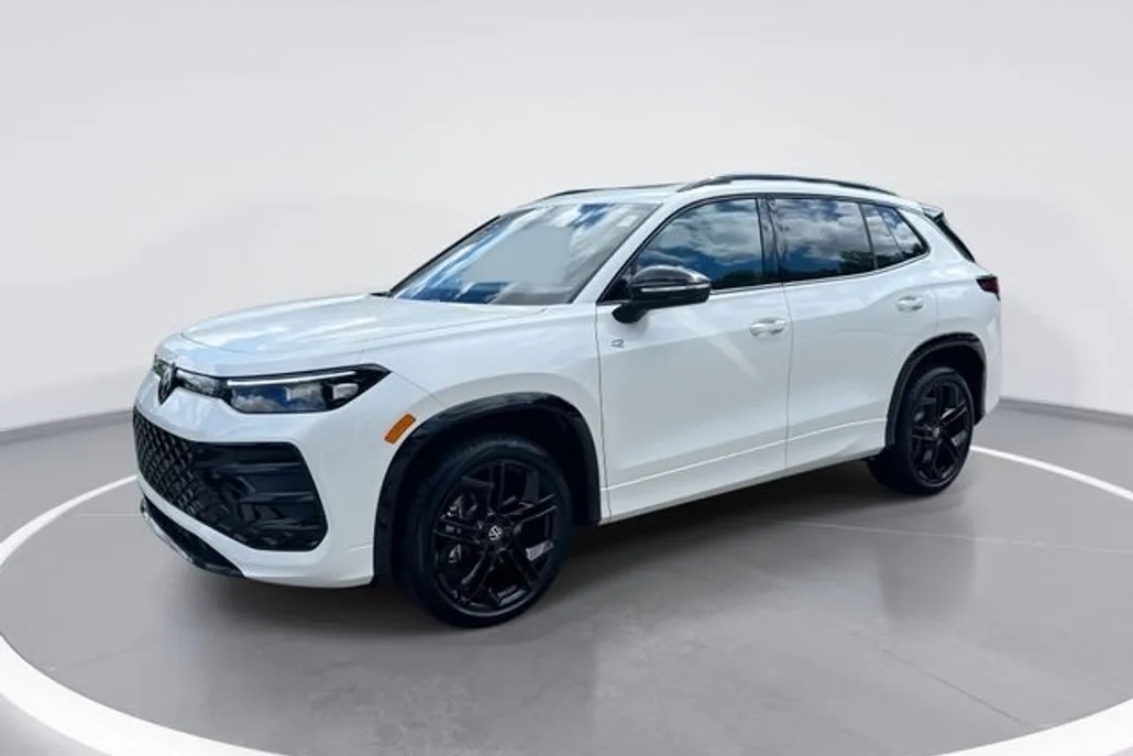 2025 Volkswagen Tiguan SE R-Line Black photo 1