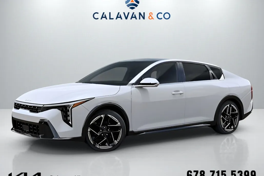 2025 Kia K4 GT-Line photo 1