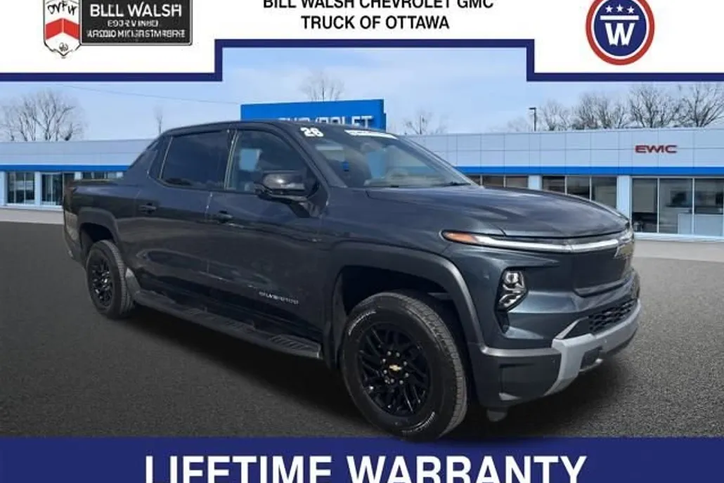 2026 Chevrolet Silverado EV LT photo 1