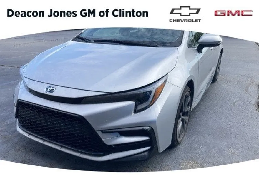 2024 Toyota Corolla Hybrid LE photo 1