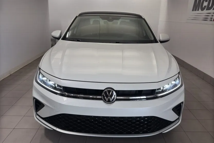 2025 Volkswagen Jetta 1.5T SE photo 1