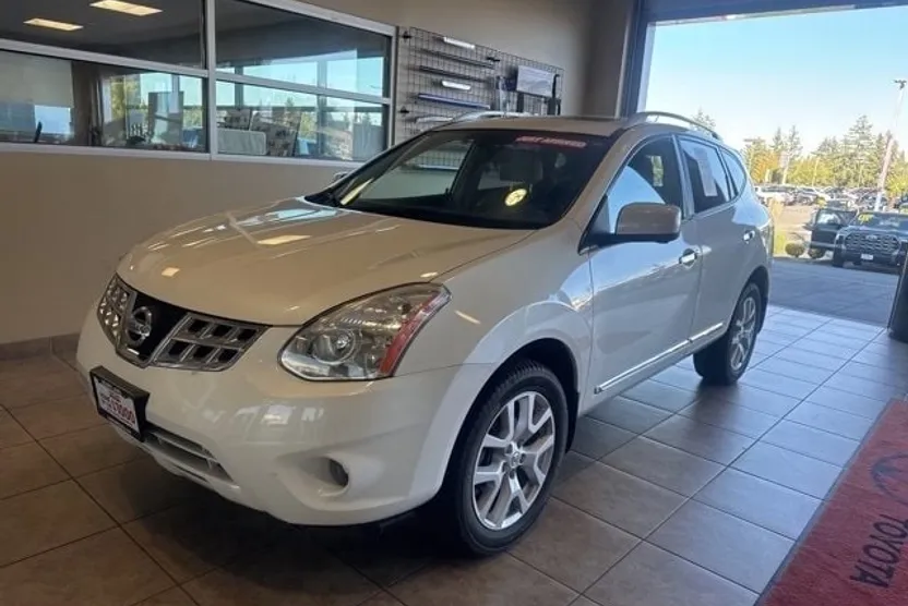 2013 Nissan Rogue SV SL photo 1
