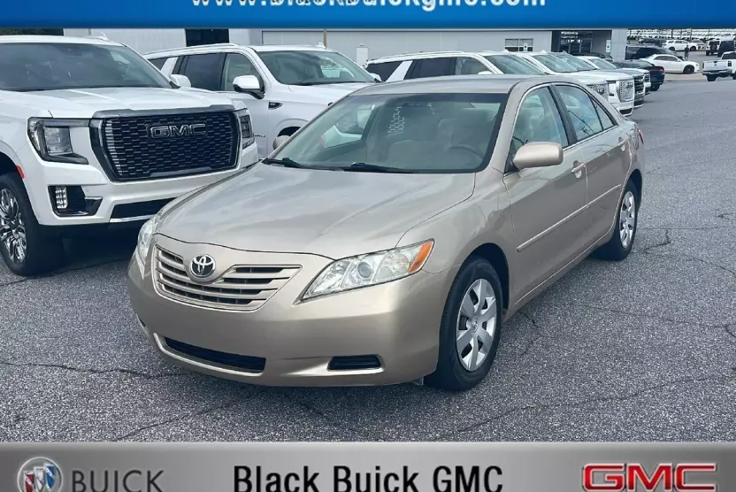 2007 Toyota Camry LE photo 1