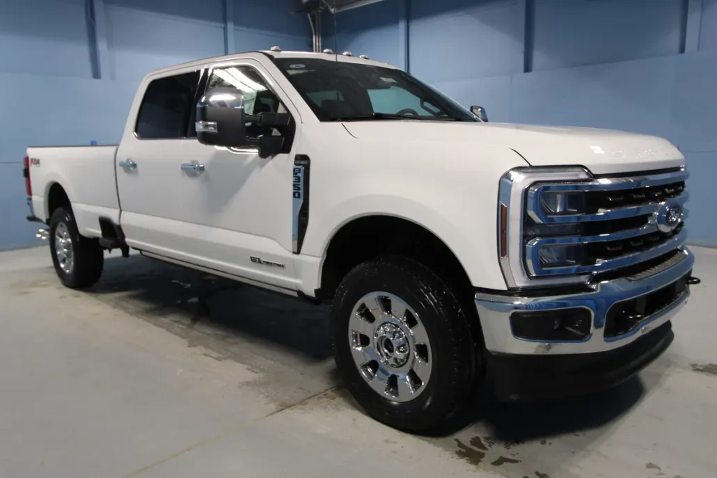 2025 Ford F-350 King Ranch photo 1