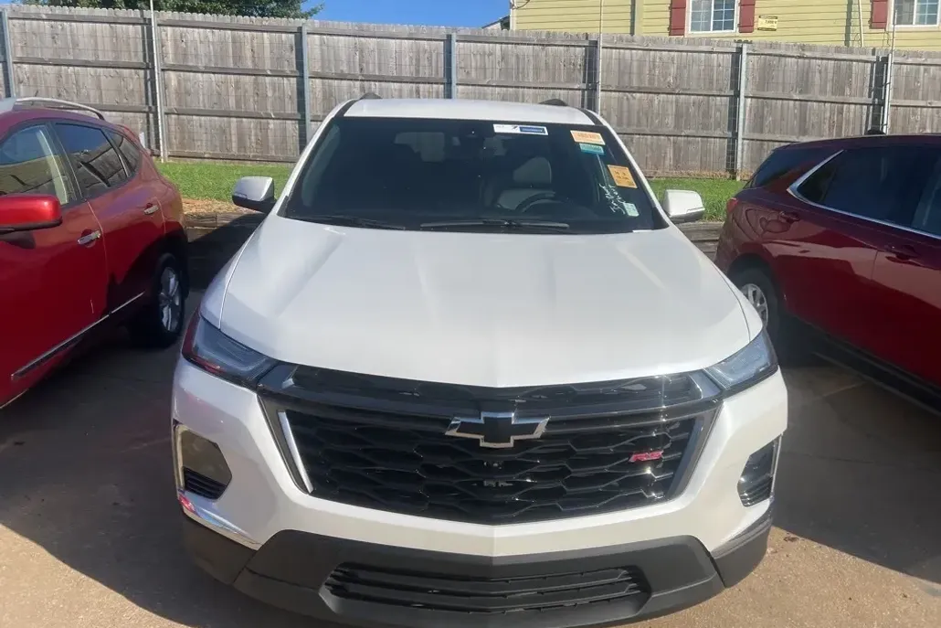 2023 Chevrolet Traverse RS photo 1