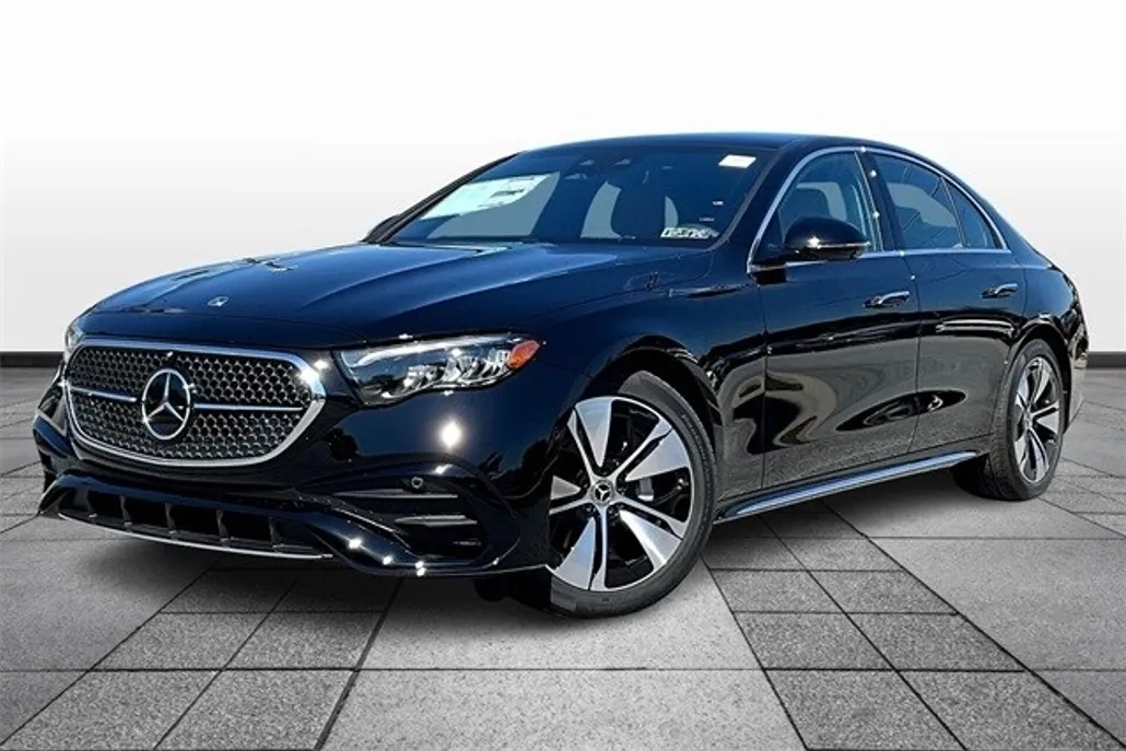 2026 Mercedes Benz E 350 4MATIC Sedan photo 1