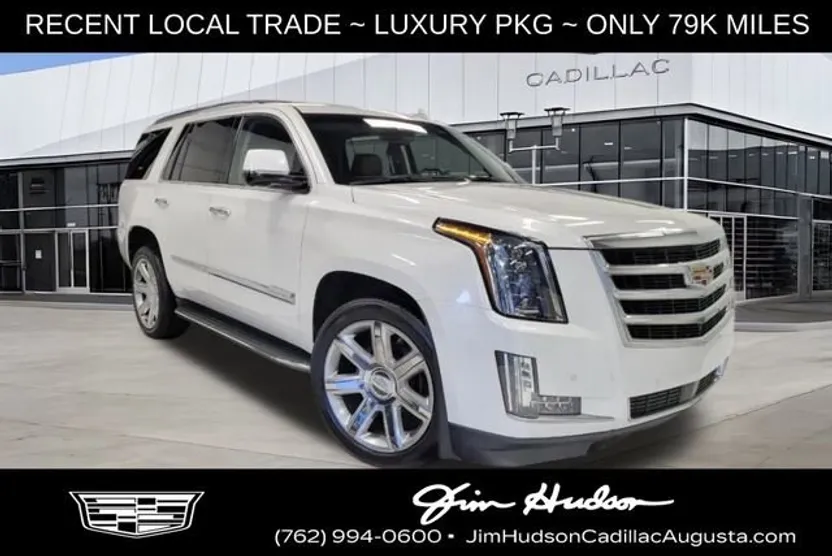2016 Cadillac Escalade Luxury photo 1