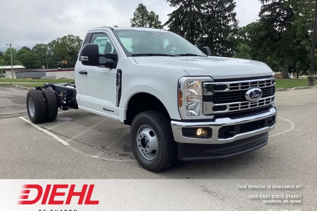 2024 Ford F-350 photo 1