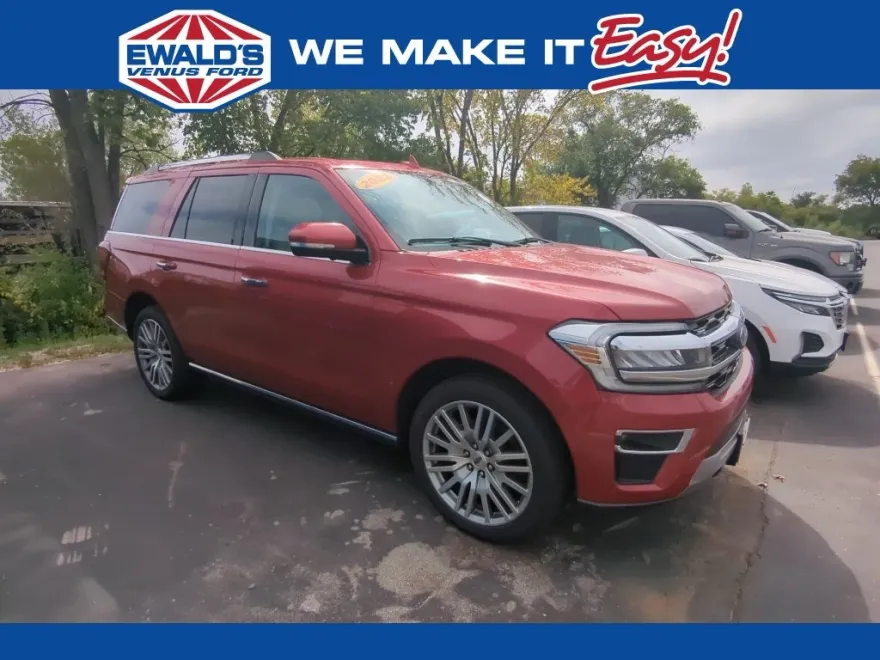 2022 Ford Expedition Limited photo 1
