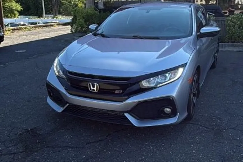 2019 Honda Civic Si photo 1