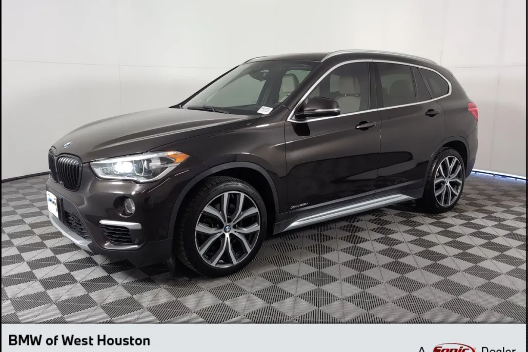 2017 Bmw X1 XDrive28i photo 1