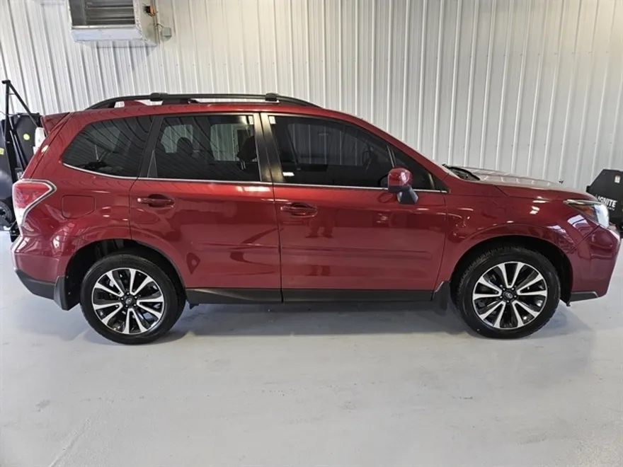 2018 Subaru Forester Premium photo 1