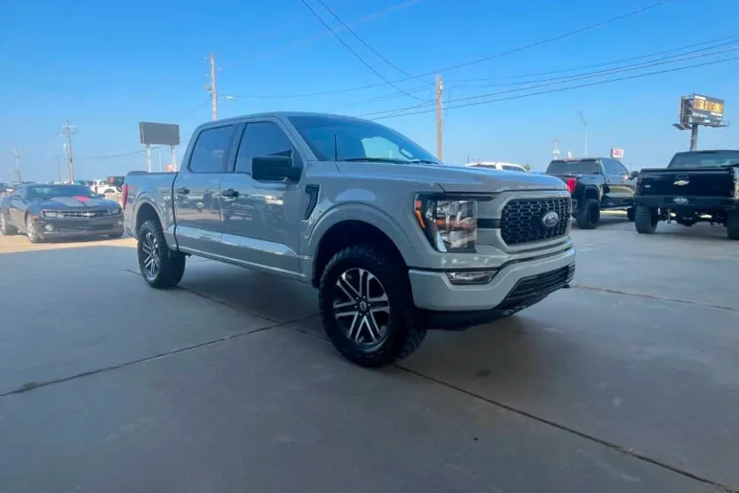 2023 Ford F-150 XL photo 1
