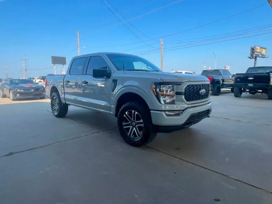 2023 Ford F-150 XL photo 1