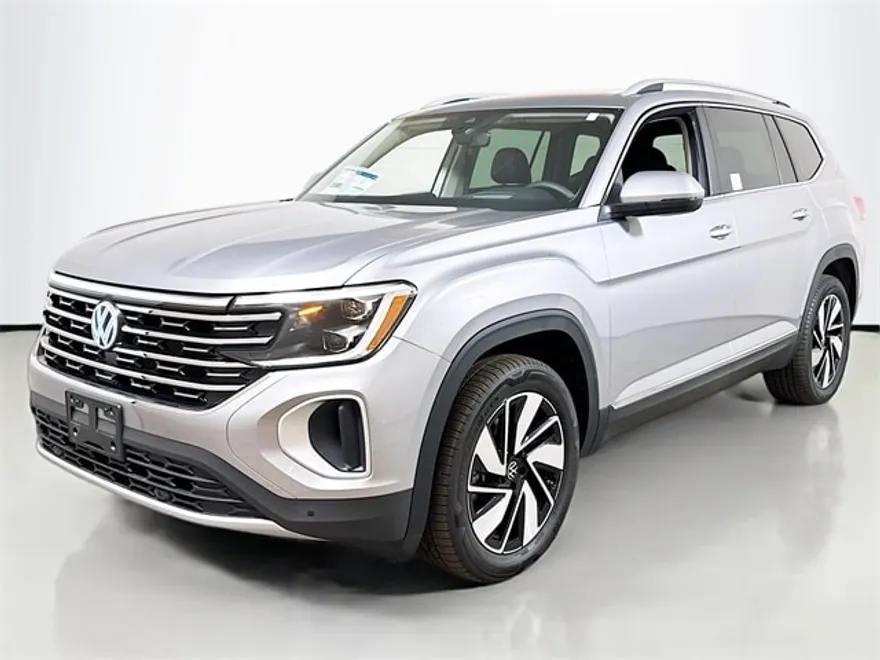 2025 Volkswagen Atlas SEL photo 1