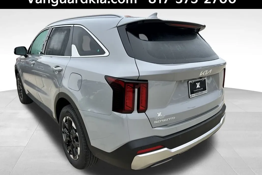 2026 Kia Sorento S photo 1