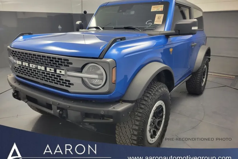 2023 Ford Bronco Badlands photo 1