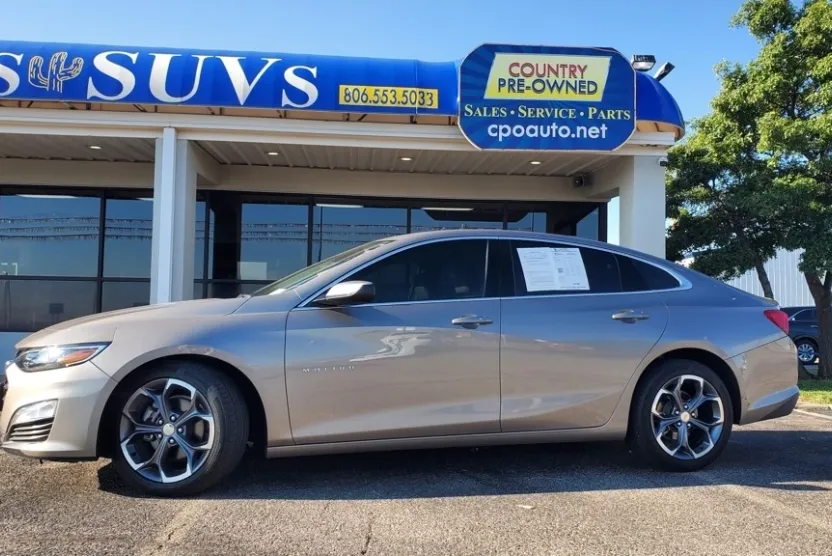 2024 Chevrolet Malibu 1LT photo 1