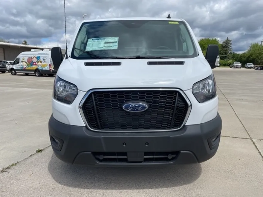 2025 Ford Transit photo 1