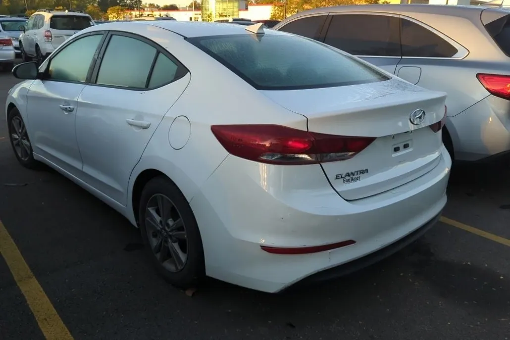 2018 Hyundai Elantra Value Edition photo 1