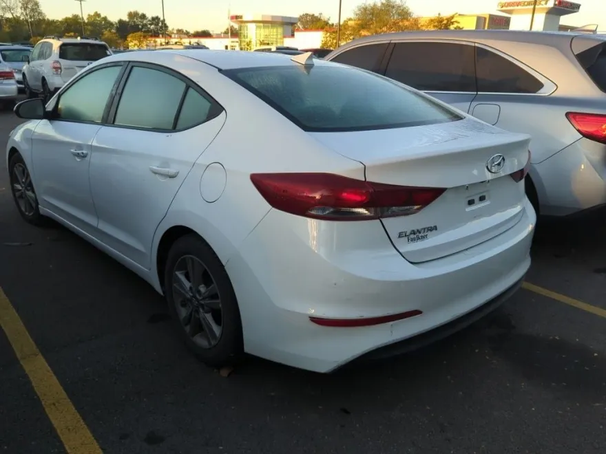 2018 Hyundai Elantra Value Edition photo 1