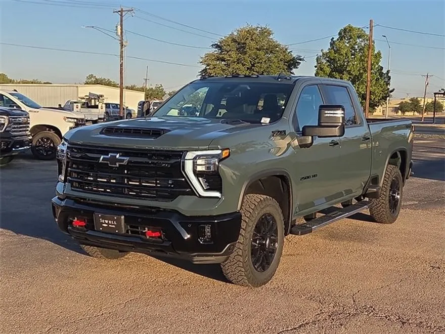 2026 Chevrolet Silverado 2500HD LT photo 1