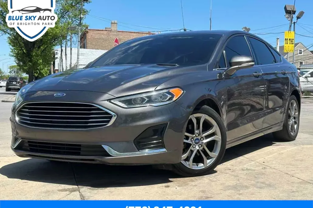 2020 Ford Fusion SEL photo 1