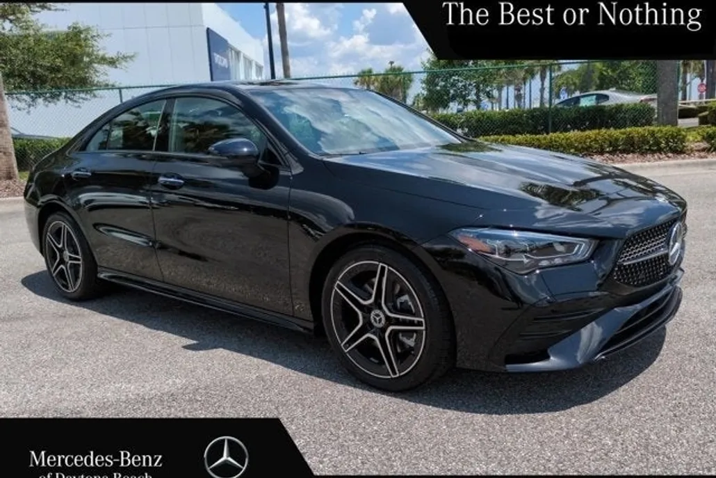 2025 Mercedes Benz CLA 250 4MATIC photo 1
