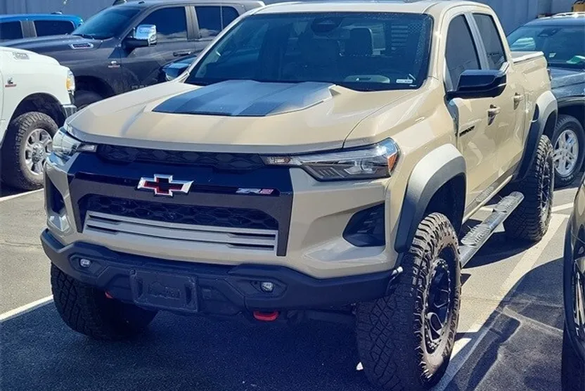 2024 Chevrolet Colorado ZR2 photo 1