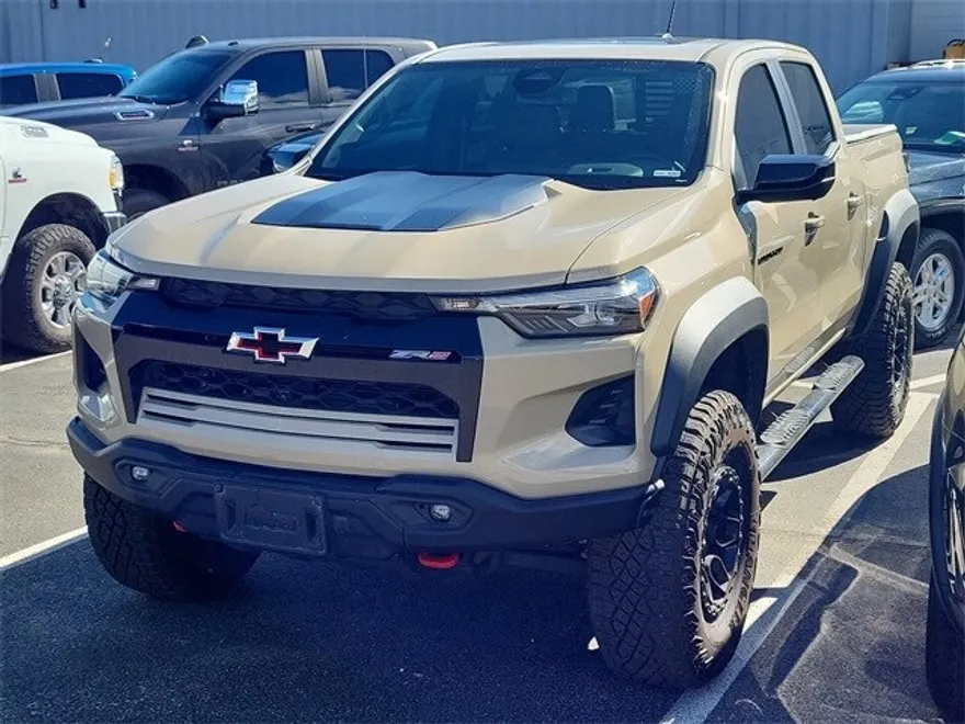 2024 Chevrolet Colorado ZR2 photo 1