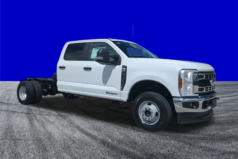 2026 Ford F-350 photo 1